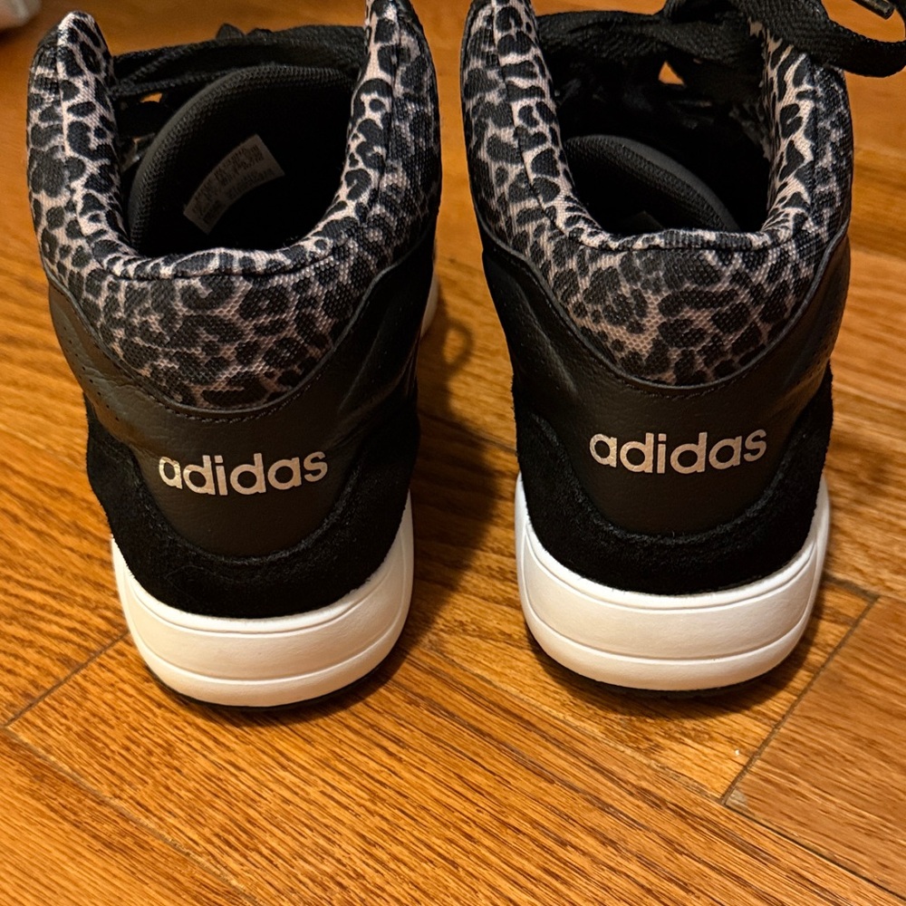Women’s Size 7 adidas Black High-Top Sneakers with White Soles & Leopard Accent - Picture 4 of 12